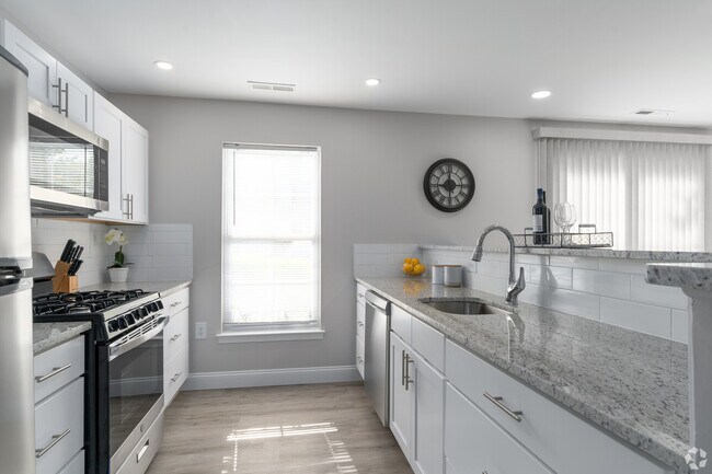 Photo - Liberty Park Apartments