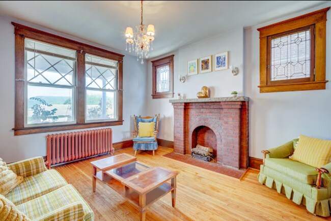 Photo - 630 Hill Top Dr