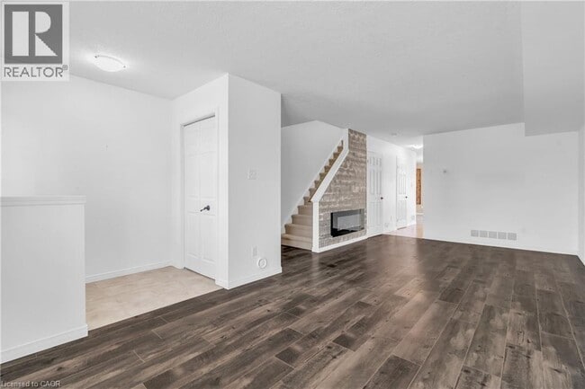 Photo - 50 Howe Dr
