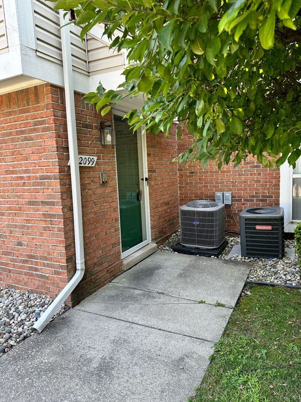 Building Photo - 52099 Heatherstone Ave Rental