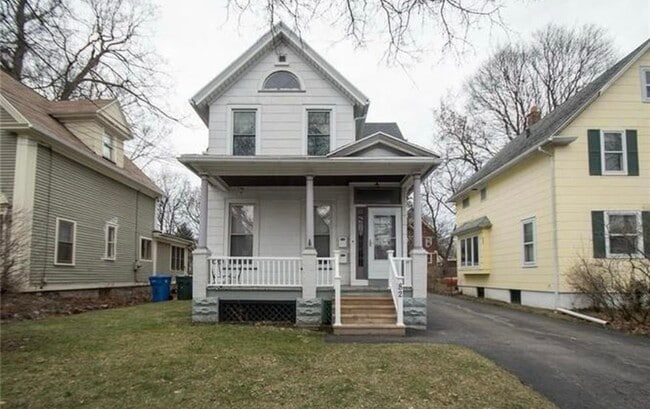 82 May St Unit 1