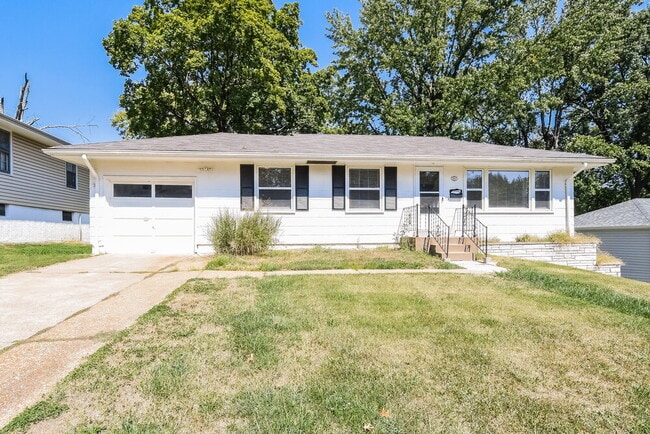 Photo - 1413 Corinth Dr House