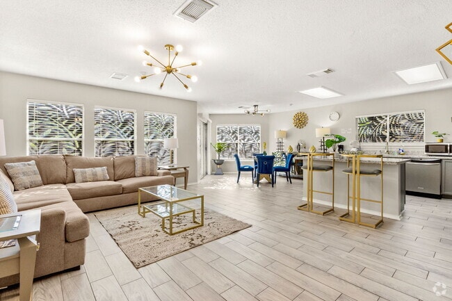 Building Photo - 1627 Pinetum Dr Rental
