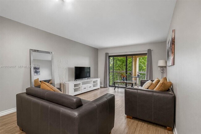 Photo - 8290 Lake Dr Unit 538
