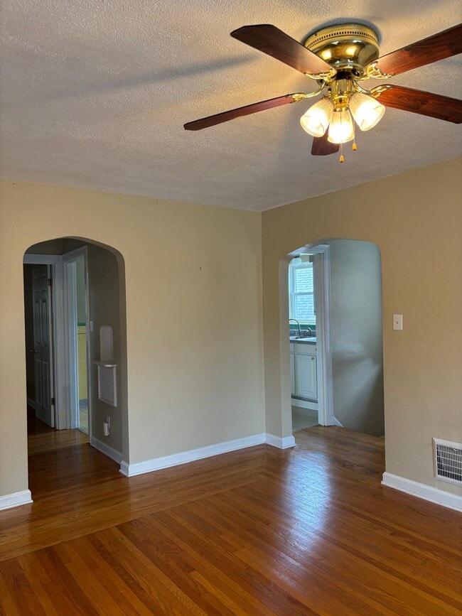 3512 Rawson Pl Unit 2