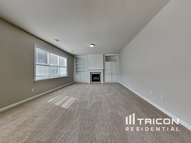 Photo - 3620 Long Lake Dr