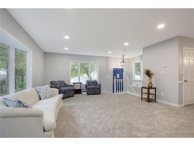 Photo - 5183 Independence St