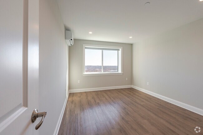 925 at North - 2 BD 2 BA - 925 at North
