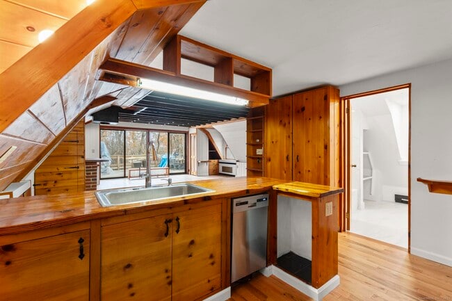 Photo - 182 Guinea Rd