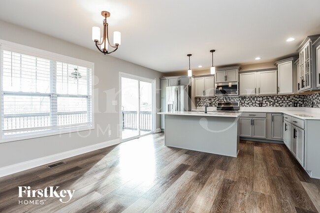 Photo - 1309 Harmon Ln