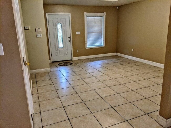 Photo - 14018 Contemporary Ln