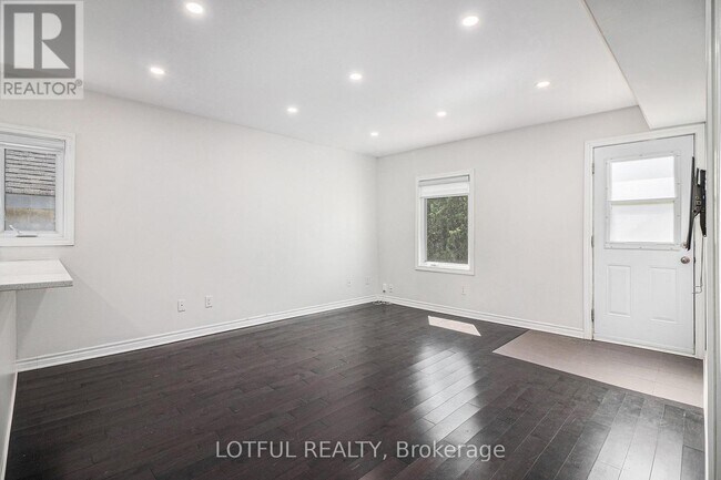 Photo - 278 Shakespeare St Unit 2