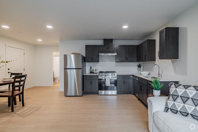 2BR, 1BA - 785SF - Living Room