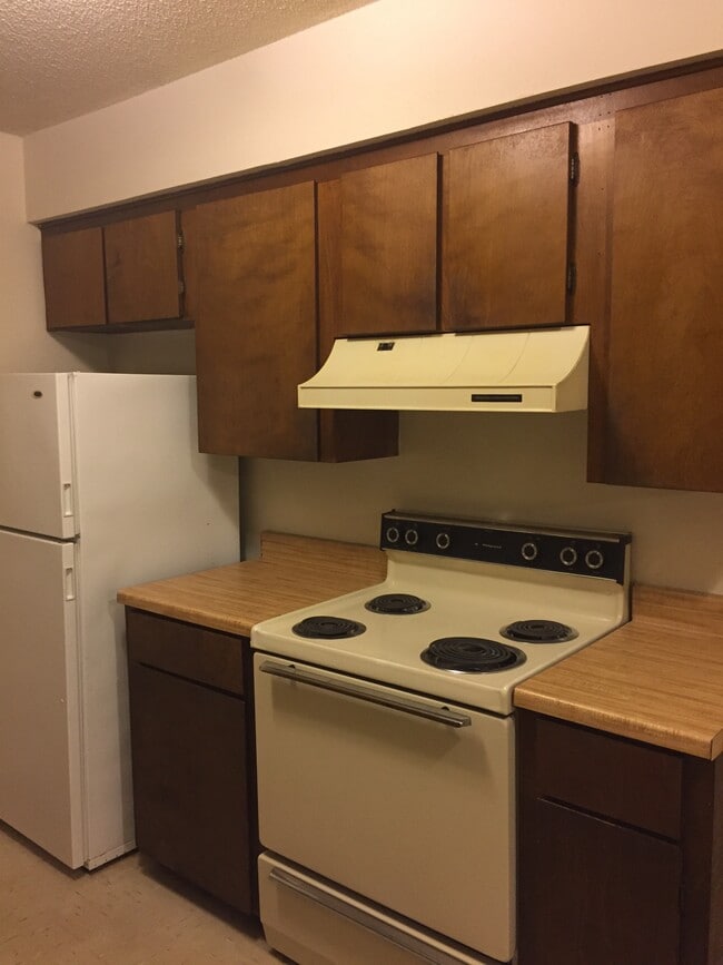 Photo - 310 S Industrial St Unit 3