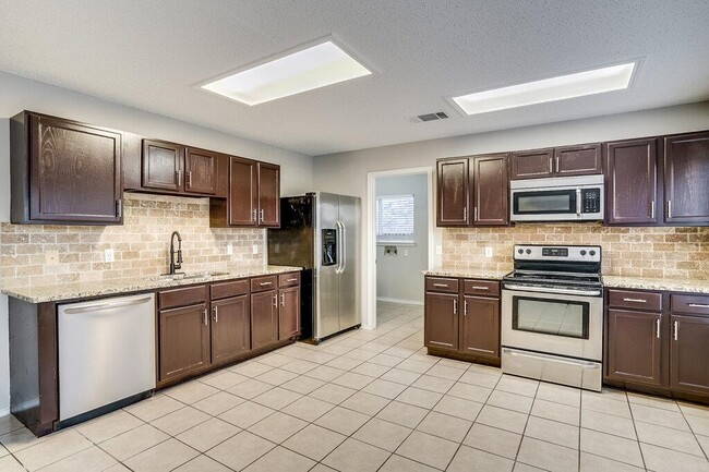 Photo - 1001 Howell Terrace Pl