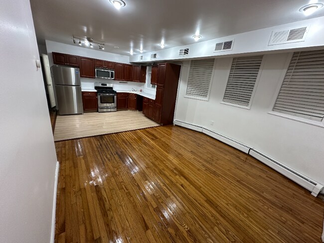 Photo - 66 Gautier Ave Unit B1