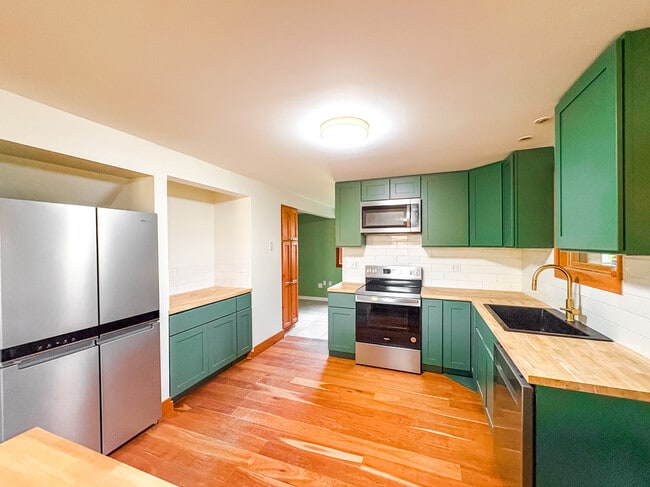 Photo - 175 Palmer Ct