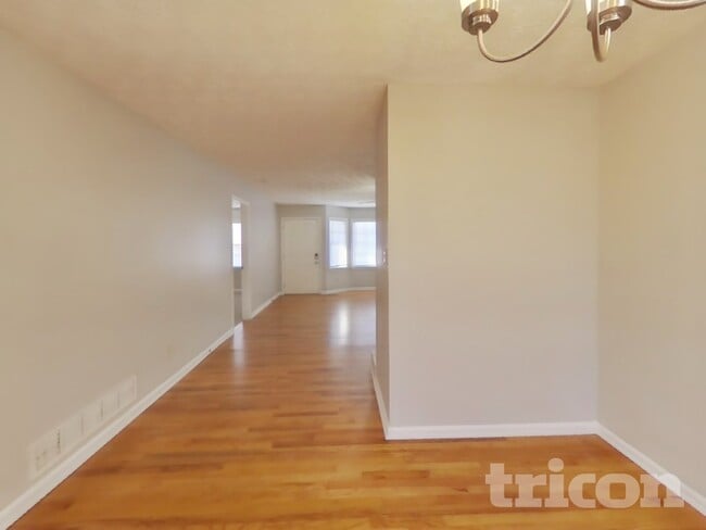 Photo - 15 Gregory Ln