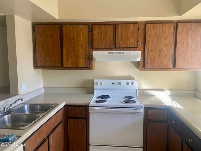 Photo - 2846 E Kathleen Rd