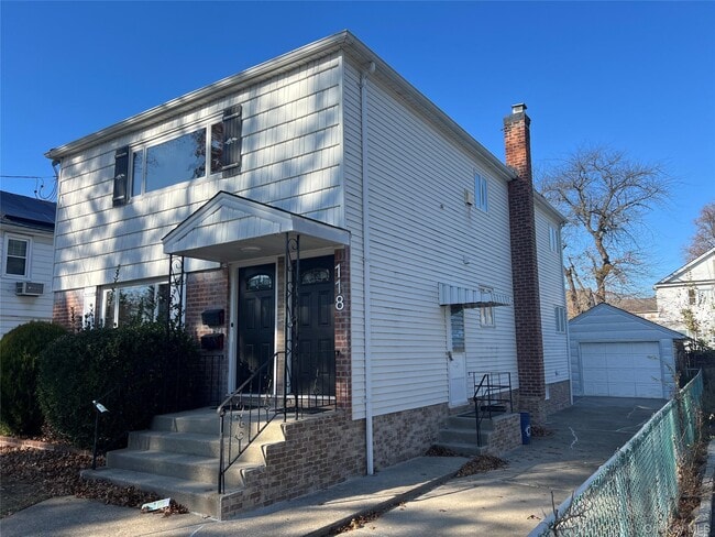 Photo - 118 Sherman Ave