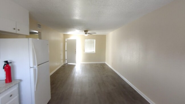 Photo - 905 N Main St Unit 6