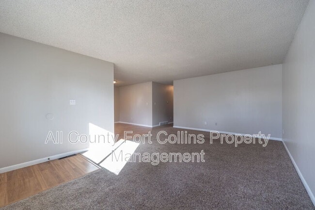 Photo - 2812 Parklake Dr