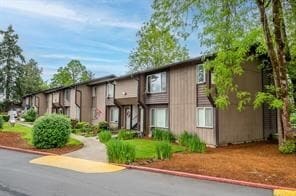 Building Photo - 2545 Columbia Blvd Unit 50