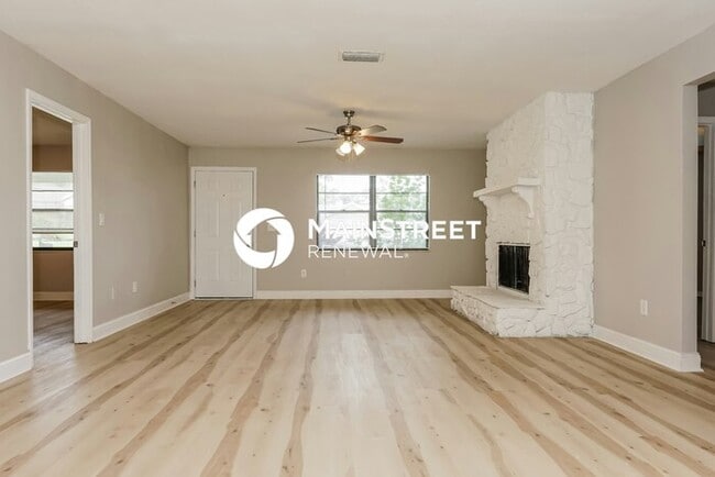 Photo - 3 Bedroom Pet-Friendly Home in COCOA, FL with Main Street Renewal