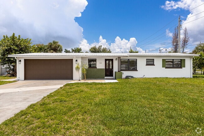 Building Photo - 1575 Grace Ave Rental
