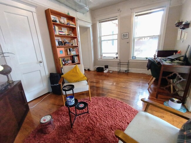 Dining Room - 3516 Broadway N Unit 2