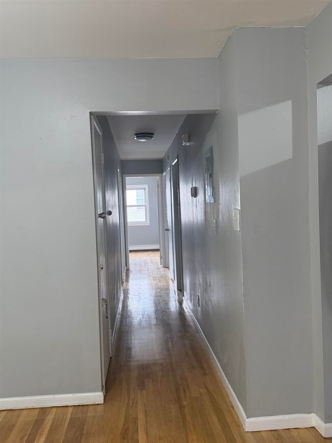 Photo - 78 W 54th St Unit 1