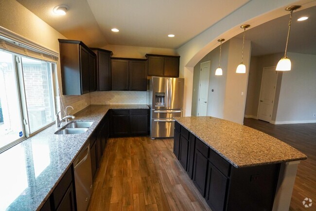 Building Photo - 421 Sterling Ridge Dr Rental