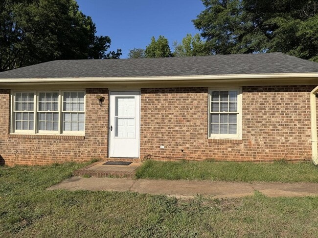 Building Photo - 13 Wedgefield Dr