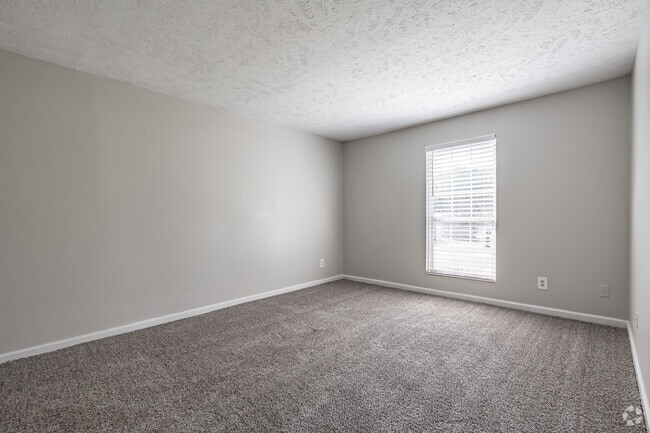 2BR, 1.5BA - 1300SF