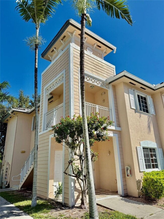 Photo - 2665 NE 4th St Unit 201