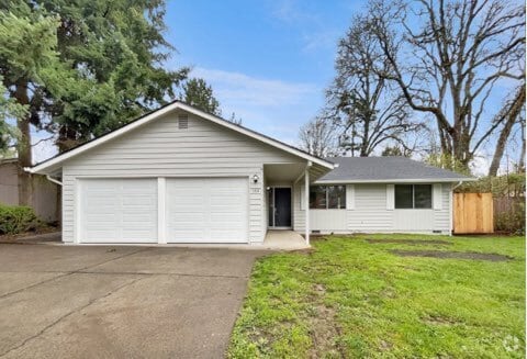 Building Photo - 191 SE 32nd Ave Rental