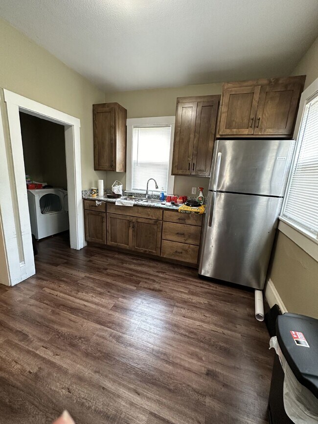Photo - 3 bed 1 bath close to Water St. and UWEC! ...