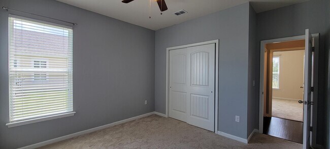 Photo - 1072 Caprisia Lp