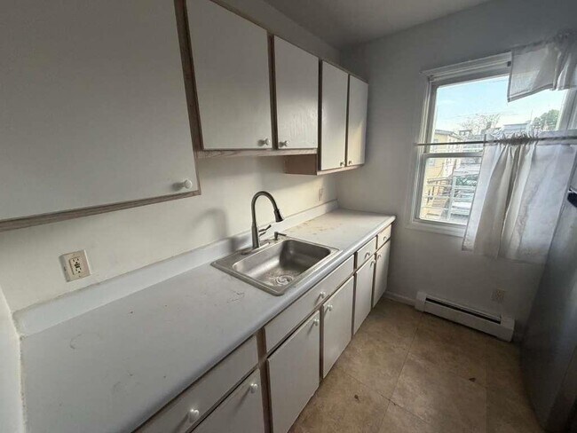Photo - 703 Garfield Ave