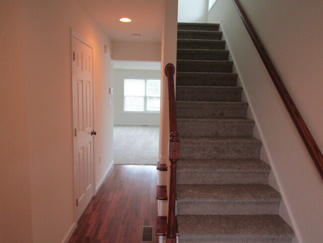 Photo - 318 Mount Olive Ln