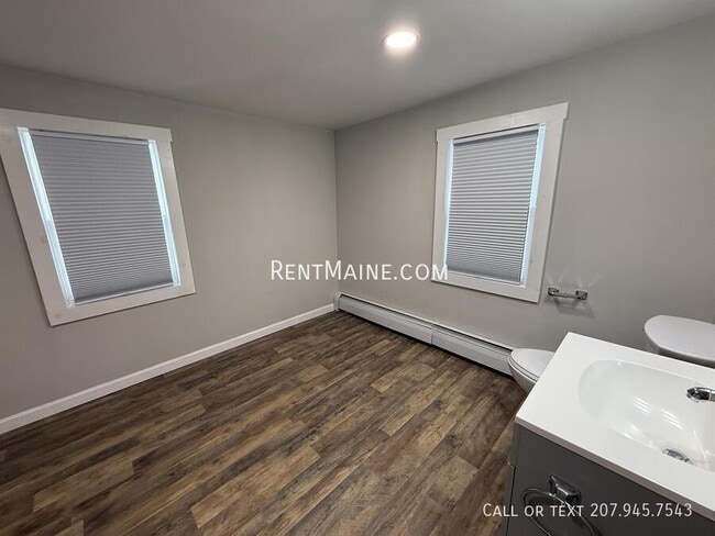 Photo - 99 Pine St Unit B