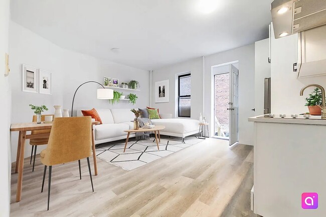 Photo - 28th Avenue Unit 4