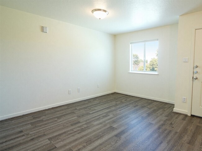 Building Photo - 21155 Gosling Rd Unit 7C Rental