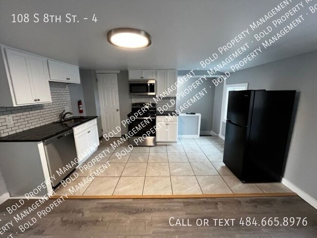 Building Photo - 108 S 8th St Unit 4 Rental