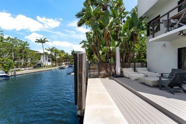 Photo - 3560 W Fairview St