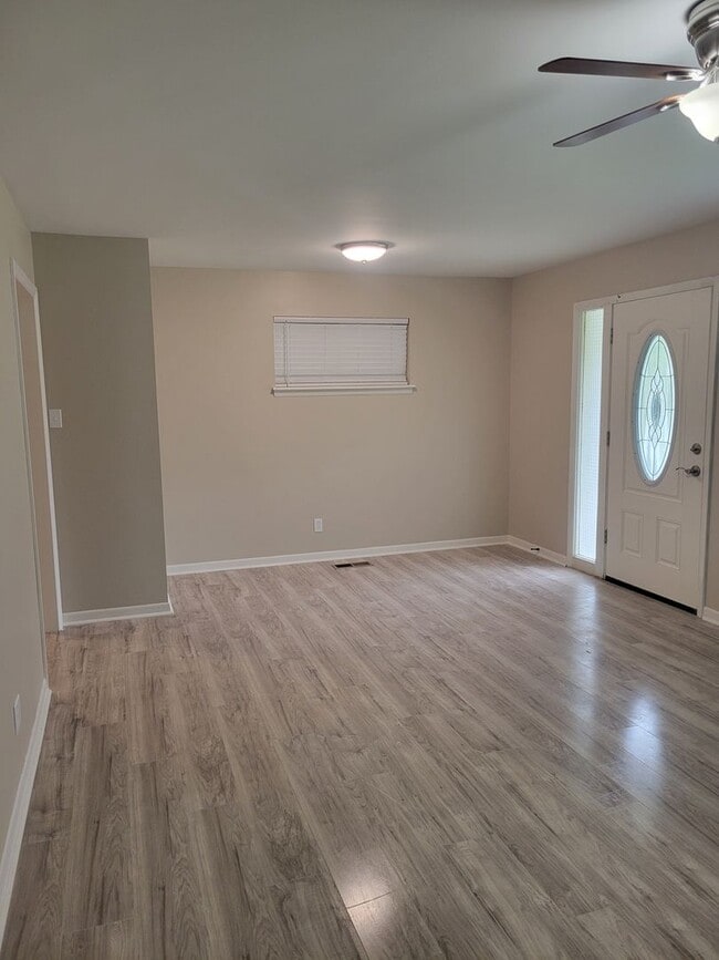 Photo - Spacious & Versatile Living in a Prime Location!