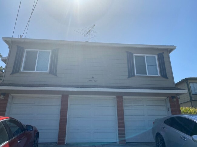 2 bed/1 bath with garage - 2 bed/1 bath with garage Unidad 22217 Main Street