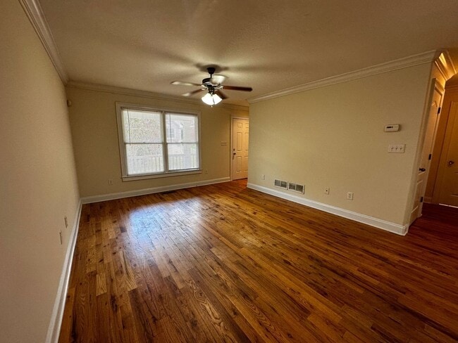 Photo - PRE-LEASING FOR AUGUST 2026!