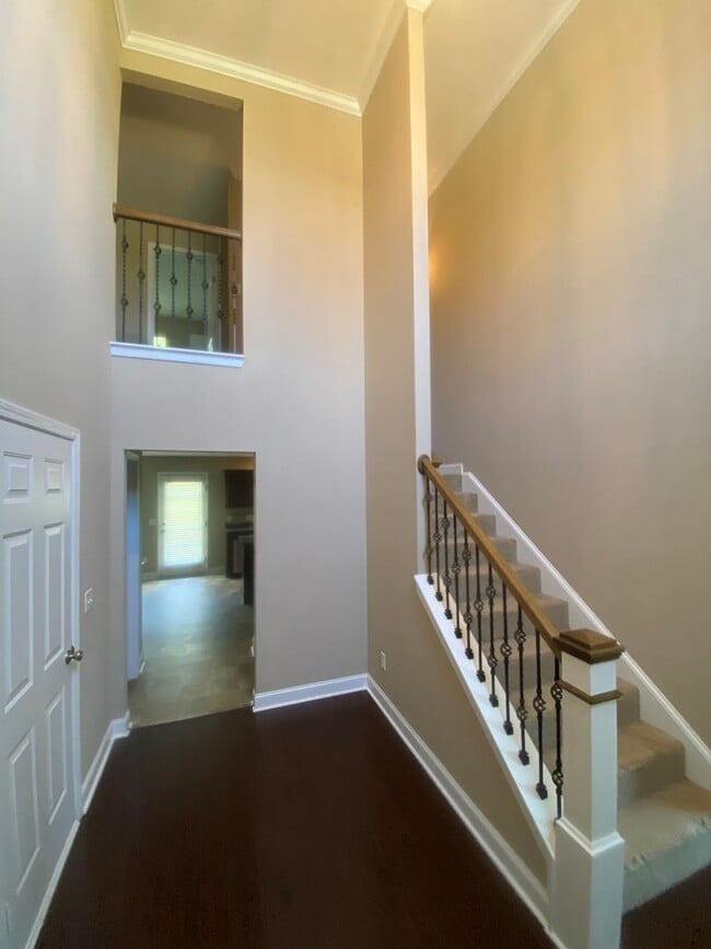 Photo - HUGE FENCED YARD, COMMUNITY POOL