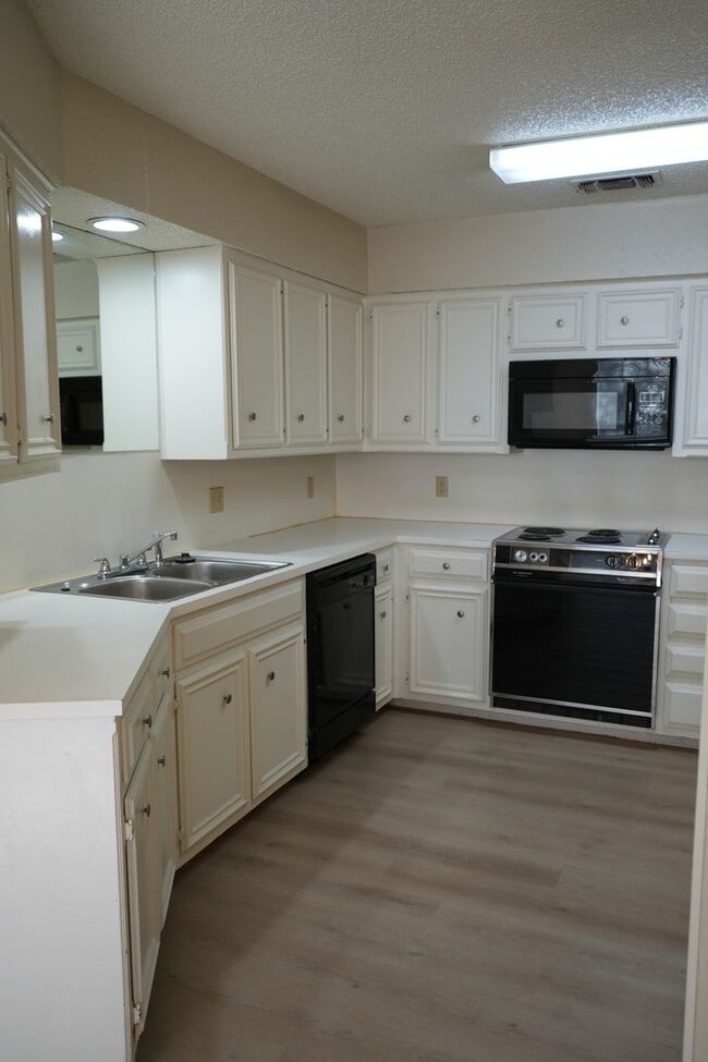 Photo - Southwest Lubbock 3 Bedroom